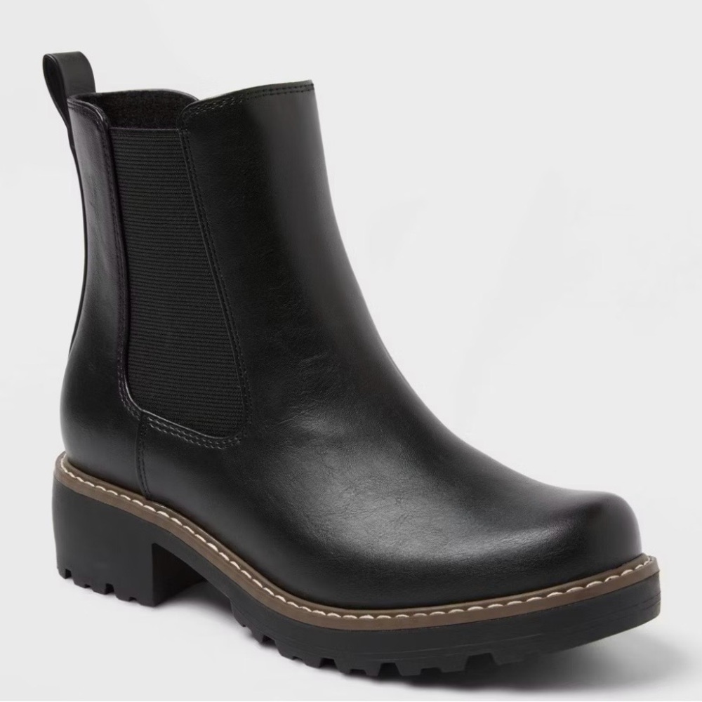 Universal Thread Chelsea Boots Size 8.5 - Picture 3 of 3
